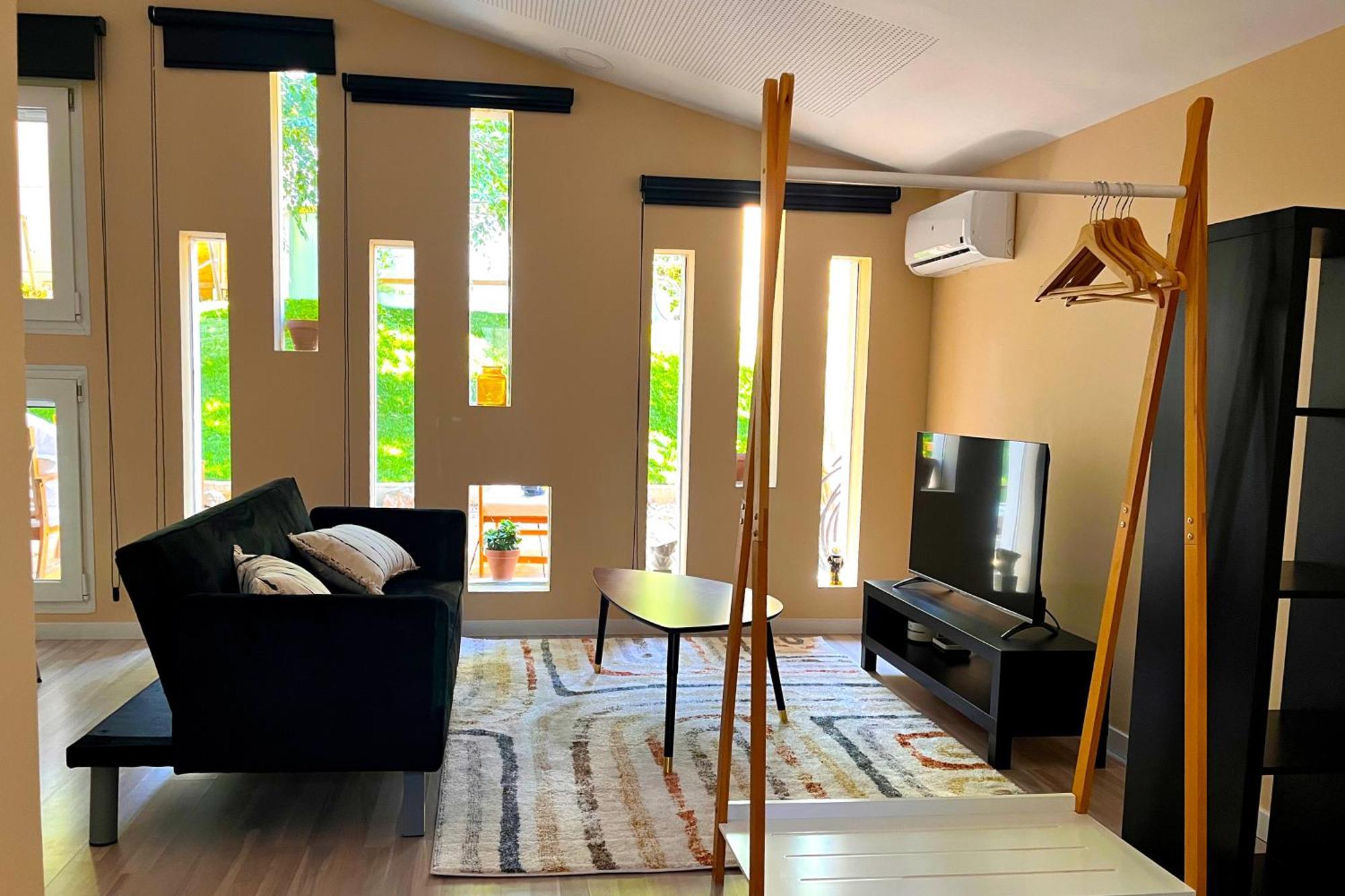 Fee4Me Cabin With Pool And Garden Сан-Мартин-де-ла-Вега Экстерьер фото